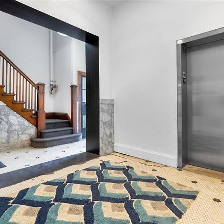 Quiet 1 Bed Studio Heart Of Downtown Des Moines Bagian luar foto